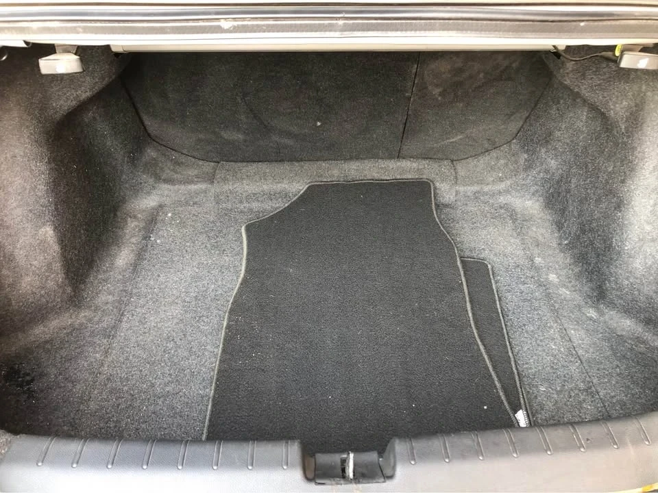 2018 Honda Civic 10th Gen - Image 14 of 17