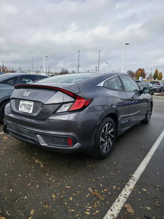 2018 Honda Civic 10th Gen - Image 3 of 3