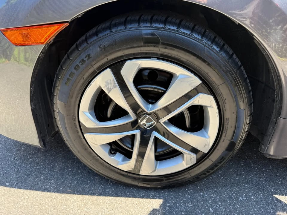 2018 Honda Civic 10th Gen - Image 19 of 20