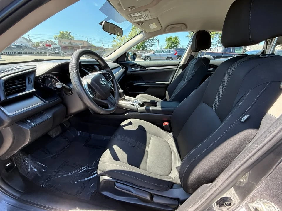 2018 Honda Civic 10th Gen - Image 9 of 20