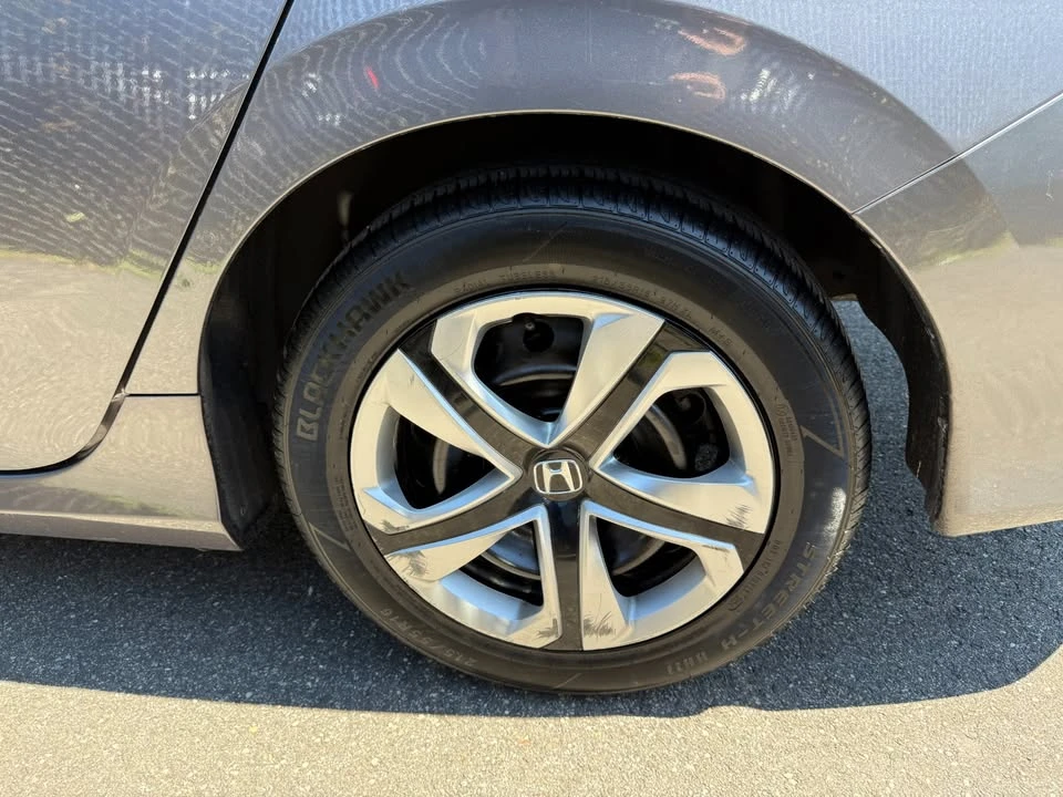 2018 Honda Civic 10th Gen - Image 18 of 20