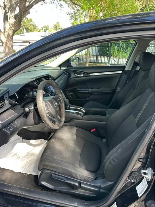 2018 Honda Civic 10th Gen - Image 7 of 9