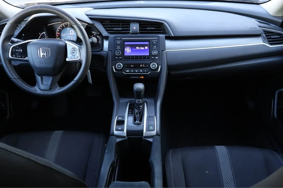 2018 Honda Civic 10th Gen - Image 8 of 10