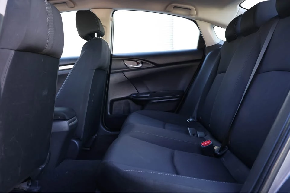 2018 Honda Civic 10th Gen - Image 6 of 10