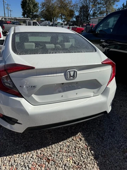 2018 Honda Civic 10th Gen - Image 6 of 7