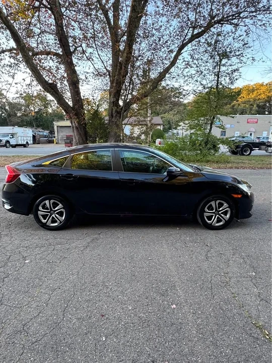 2018 Honda Civic 10th Gen - Image 3 of 18