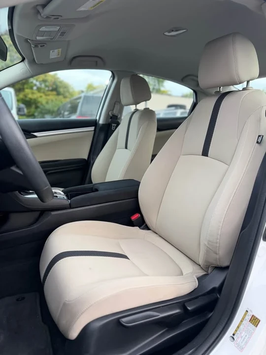 2018 Honda Civic 10th Gen - Image 9 of 20