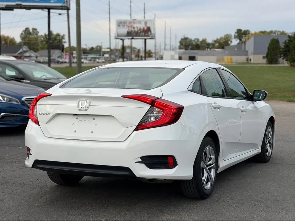 2018 Honda Civic 10th Gen - Image 7 of 20