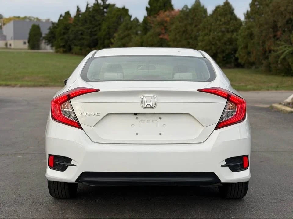2018 Honda Civic 10th Gen - Image 6 of 20
