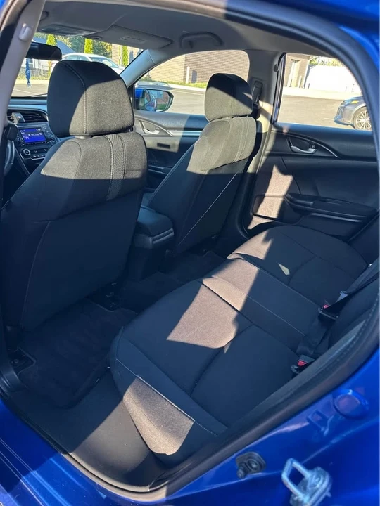 2018 Honda Civic 10th Gen - Image 10 of 17
