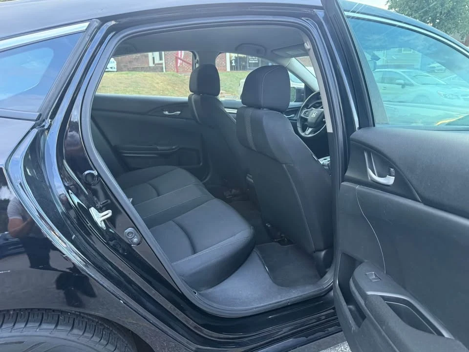 2018 Honda Civic 10th Gen - Image 7 of 9