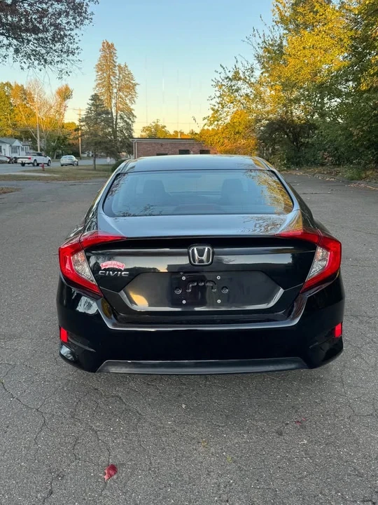 2018 Honda Civic 10th Gen - Image 7 of 18
