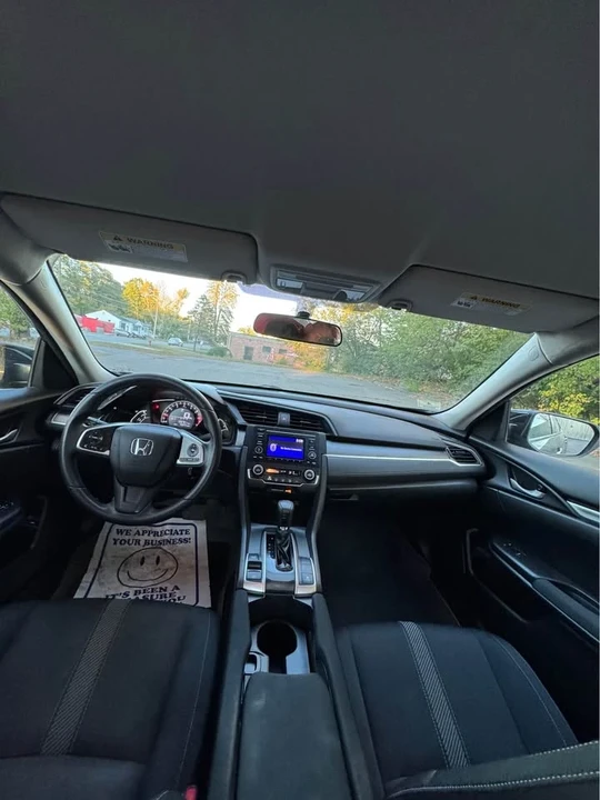 2018 Honda Civic 10th Gen - Image 15 of 18