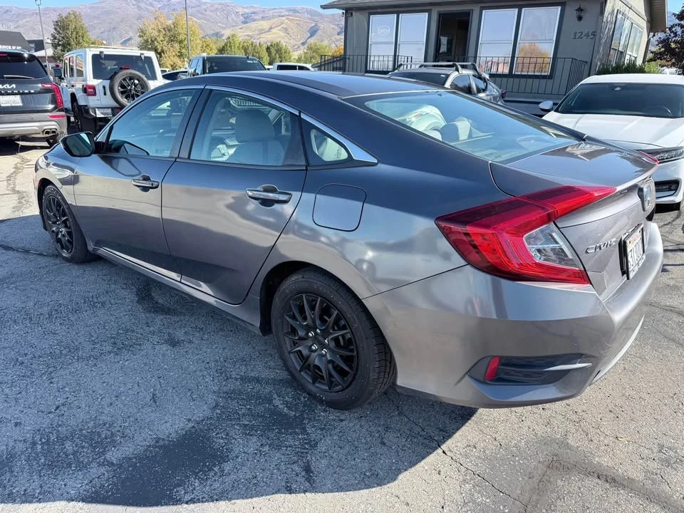 2018 Honda Civic 10th Gen - Image 3 of 15