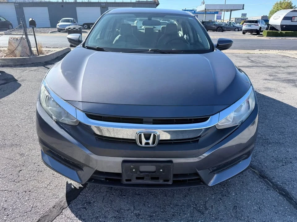 2018 Honda Civic 10th Gen - Image 8 of 15