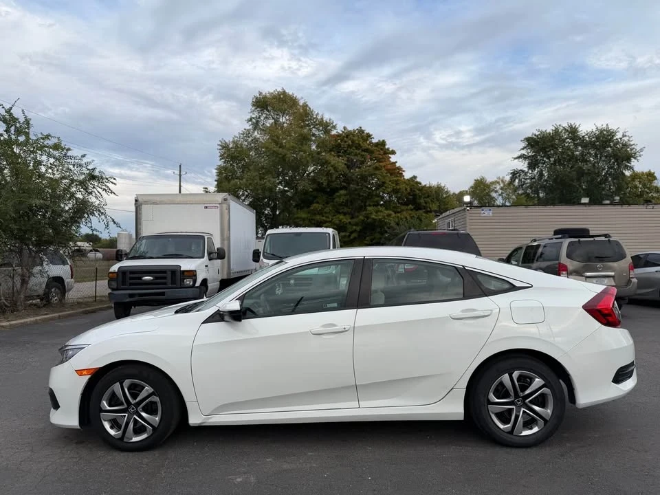 2018 Honda Civic 10th Gen - Image 4 of 20