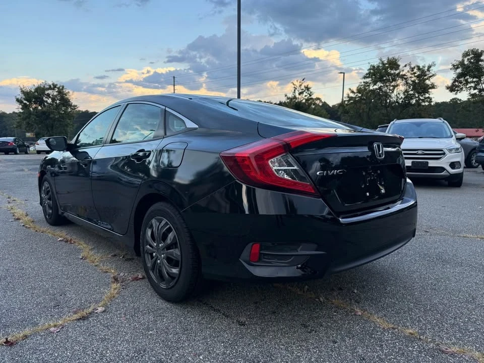 2018 Honda Civic 10th Gen - Image 2 of 9