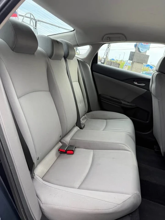 2018 Honda Civic 10th Gen - Image 10 of 20