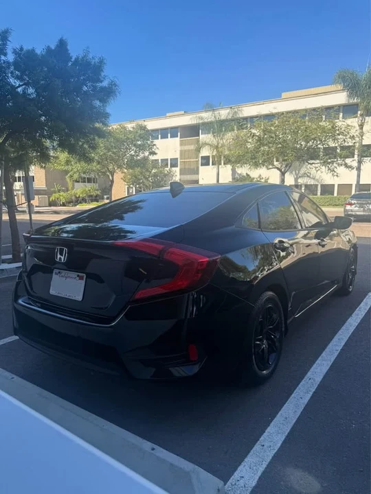 2018 Honda Civic 10th Gen - Image 4 of 7