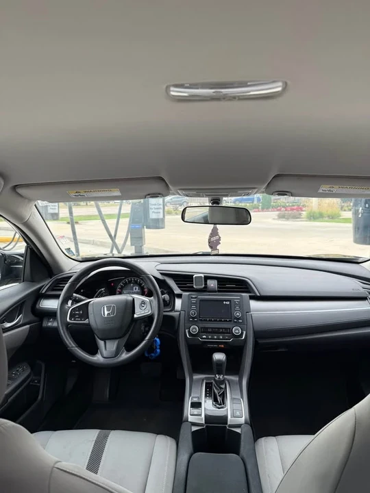 2018 Honda Civic 10th Gen - Image 8 of 20
