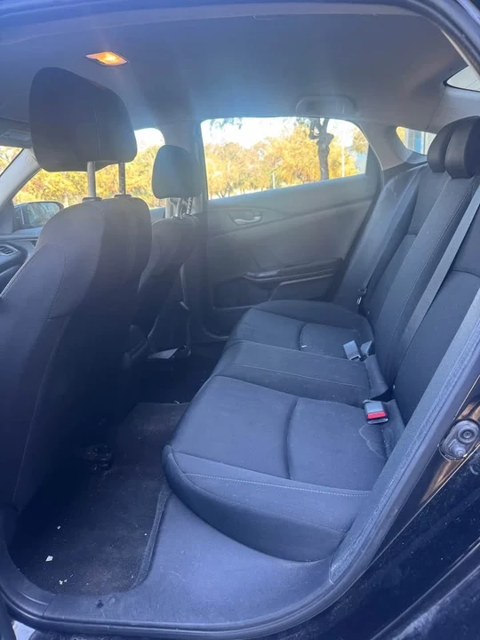 2018 Honda Civic 10th Gen - Image 12 of 16