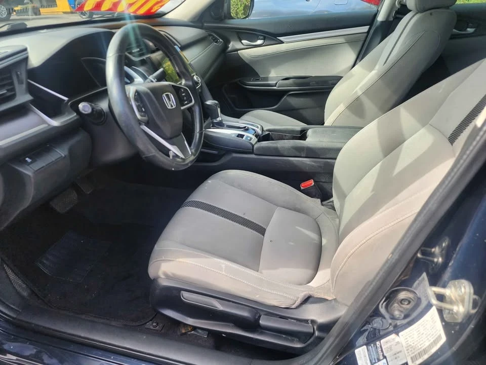 2018 Honda Civic 10th Gen - Image 8 of 11