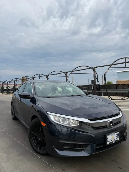 2018 Honda Civic 10th Gen - Image 2 of 20