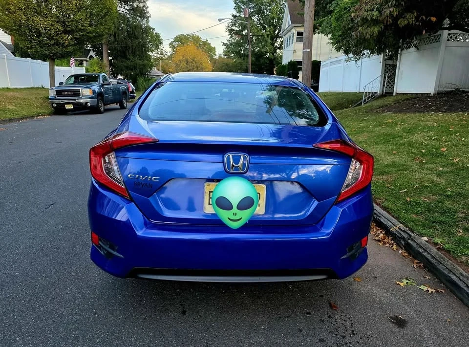 2018 Honda Civic 10th Gen - Image 5 of 11