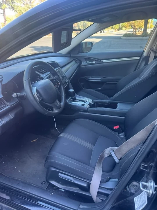 2018 Honda Civic 10th Gen - Image 11 of 16