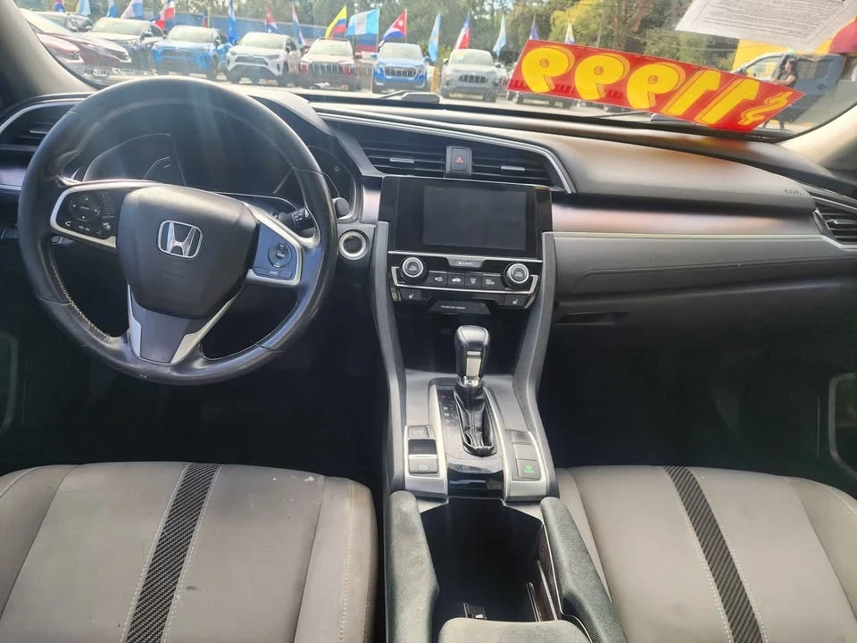2018 Honda Civic 10th Gen - Image 10 of 11