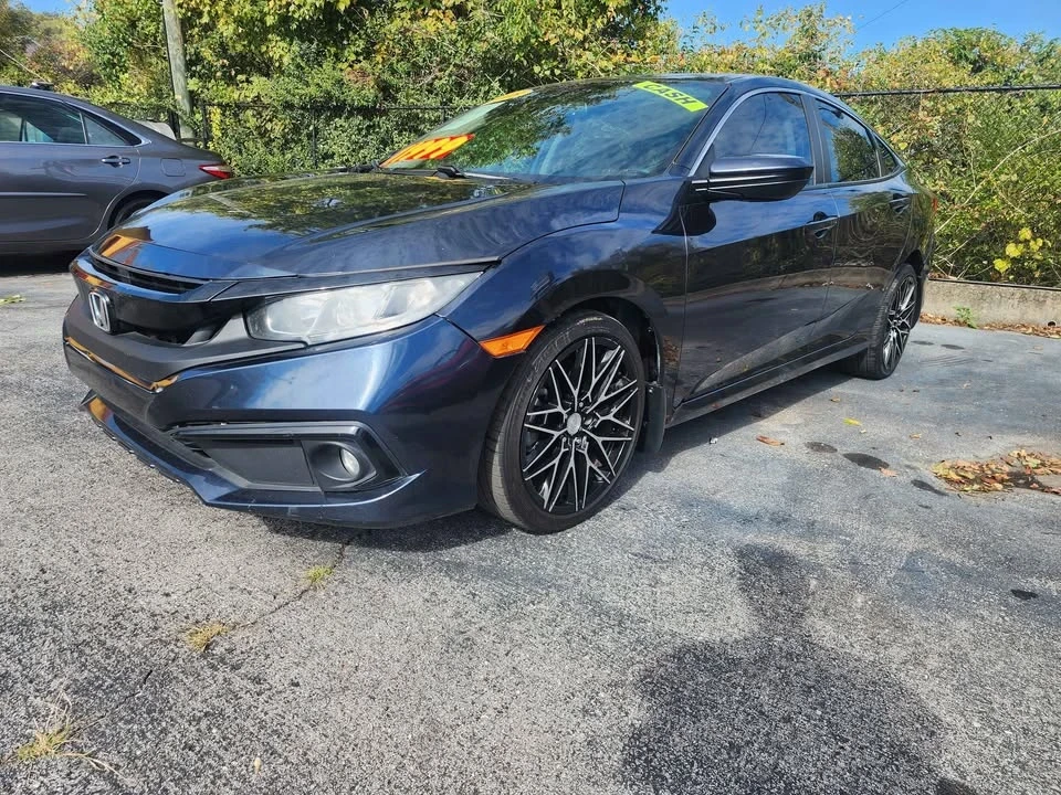 2018 Honda Civic 10th Gen - Image 2 of 11