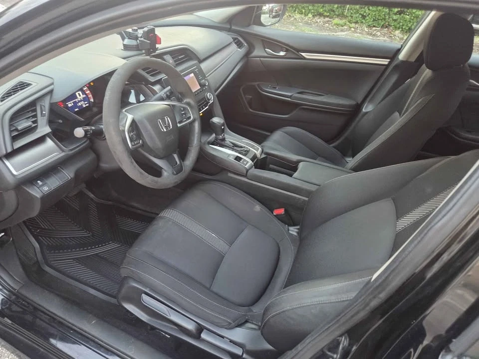2018 Honda Civic 10th Gen - Image 6 of 9