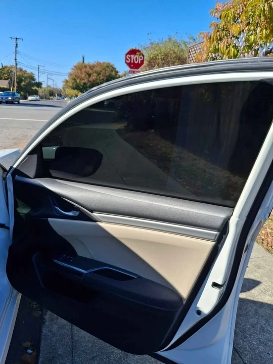 2018 Honda Civic 10th Gen - Image 11 of 17