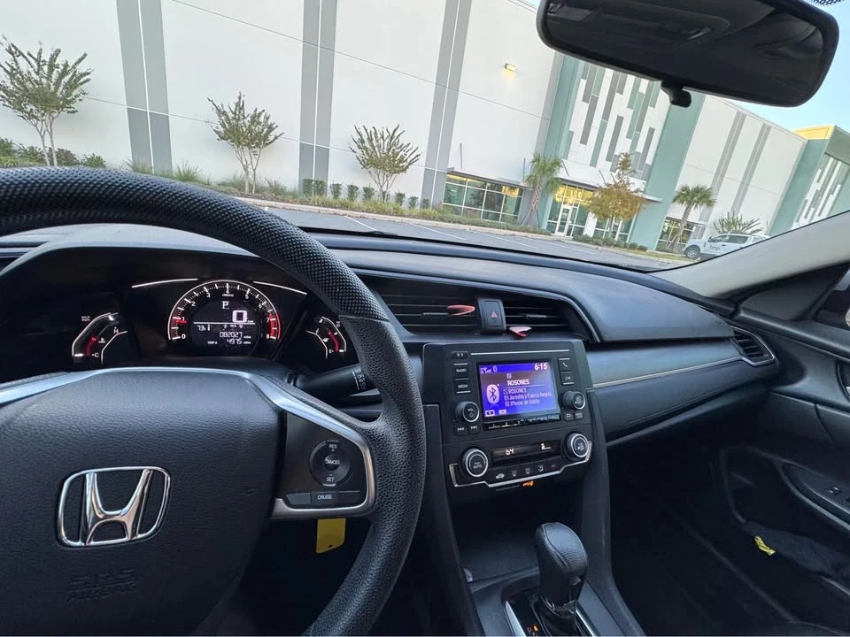 2018 Honda Civic 10th Gen - Image 11 of 12