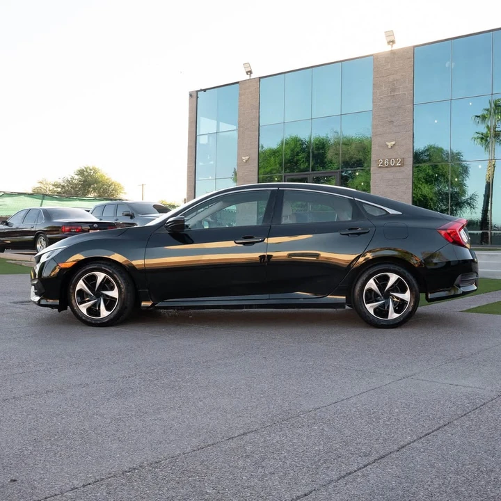 2018 Honda Civic 10th Gen - Image 4 of 16