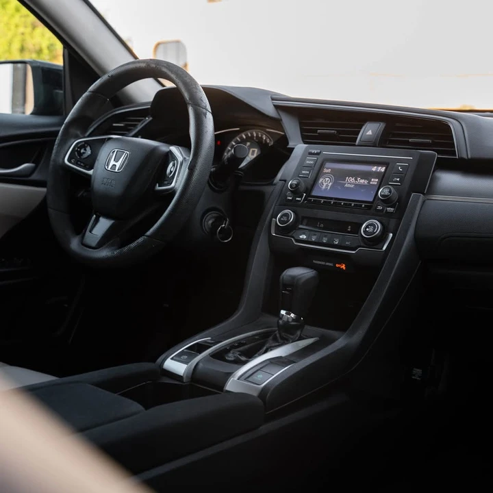 2018 Honda Civic 10th Gen - Image 16 of 16