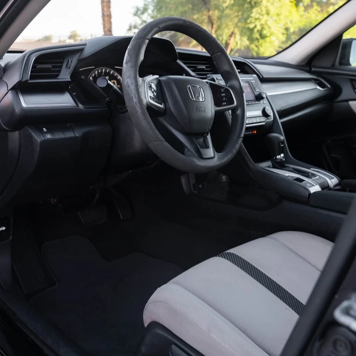 2018 Honda Civic 10th Gen - Image 8 of 16