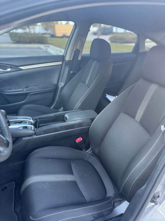 2018 Honda Civic 10th Gen - Image 9 of 12