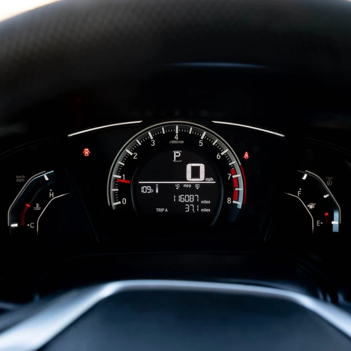 2018 Honda Civic 10th Gen - Image 10 of 16