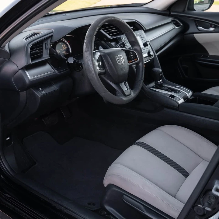 2018 Honda Civic 10th Gen - Image 11 of 16