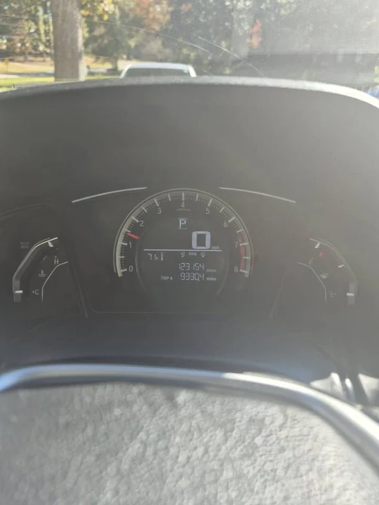 2018 Honda Civic 10th Gen - Image 10 of 10