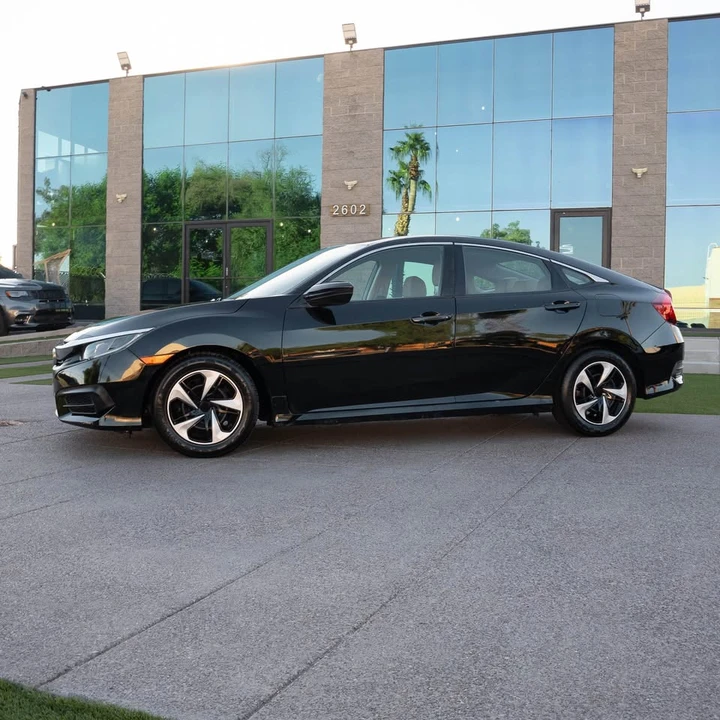 2018 Honda Civic 10th Gen - Image 3 of 16
