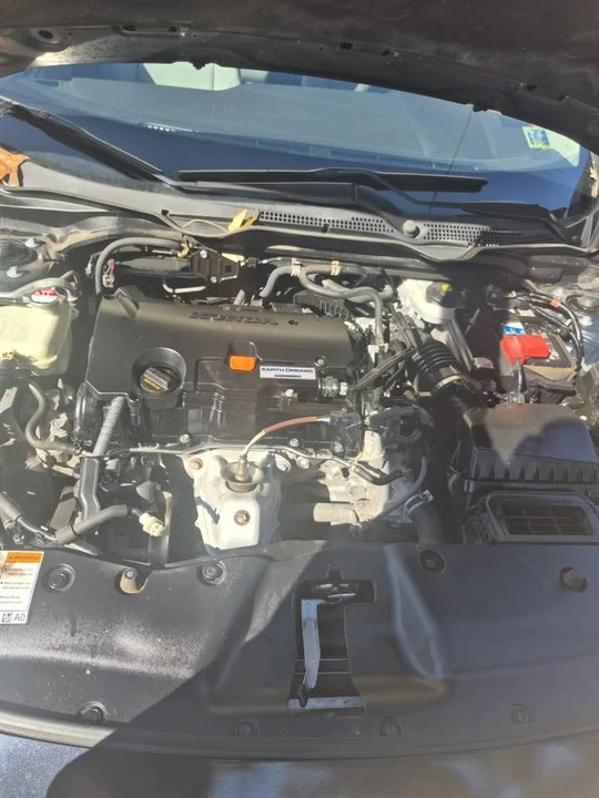 2018 Honda Civic 10th Gen - Image 7 of 10