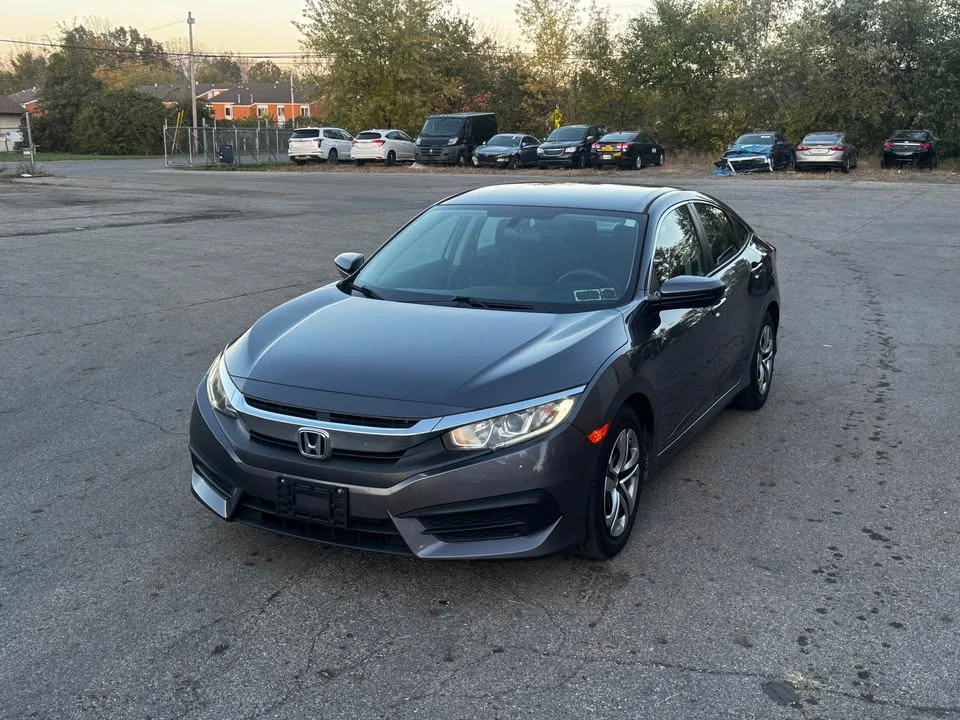 2018 Honda Civic 10th Gen - Image 2 of 12