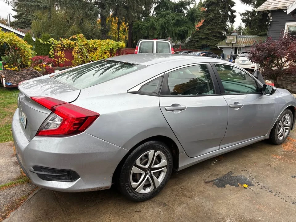2018 Honda Civic 10th Gen - Image 2 of 5