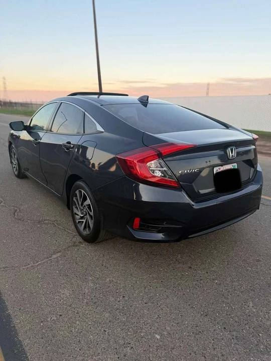 2018 Honda Civic 10th Gen - Image 12 of 14