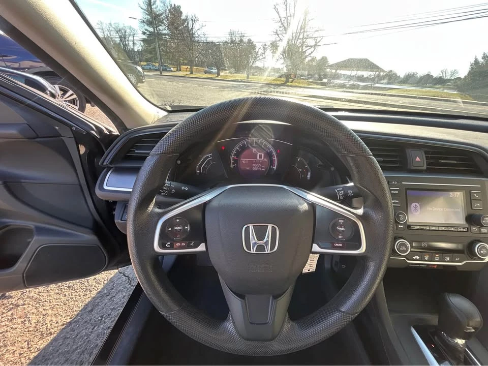 2018 Honda Civic 10th Gen - Image 16 of 18