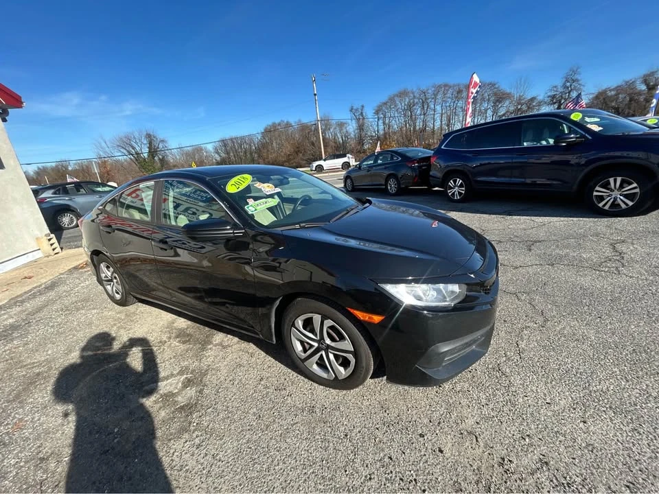 2018 Honda Civic 10th Gen - Image 12 of 18