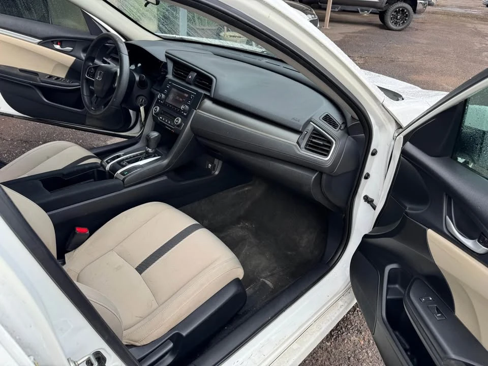 2018 Honda Civic 10th Gen - Image 7 of 10