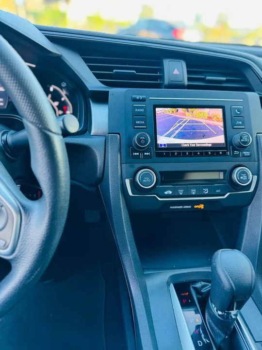 2018 Honda Civic 10th Gen - Image 8 of 10